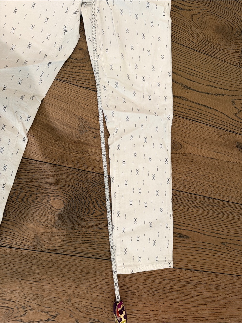 AG The Stilt Crop Cigarette Crop White Jeans Size 26 - Picture 11 of 11